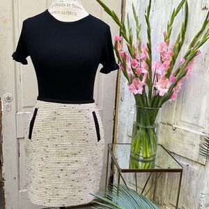 BANANA REPUBLIC MINI SKIRT, Size 4